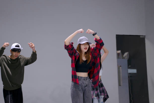 istock Teenagers are study dancing at studio. 1600388363