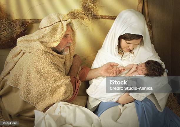 Nativity De Natal Em Um Administrador - Fotografias de stock e mais imagens de Adulto - Adulto, Bebé, Belém