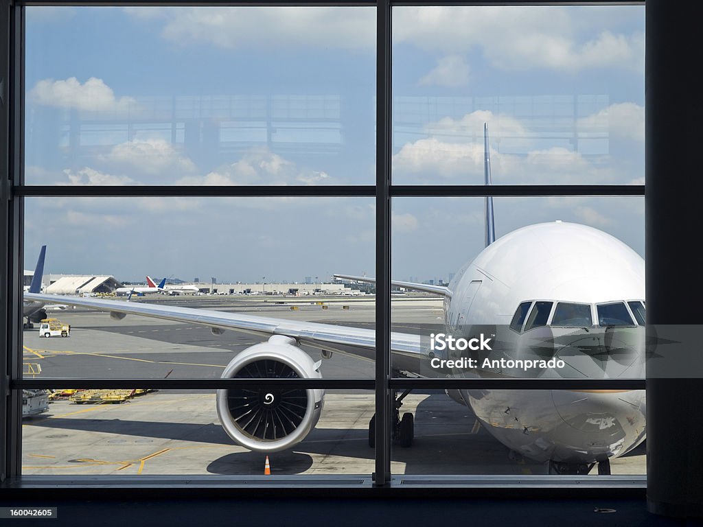 Flughafen Fenster - Lizenzfrei Flugzeug Stock-Foto