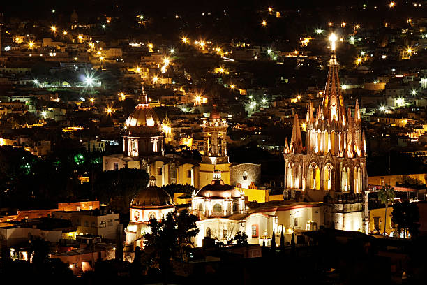 istock The Parish in San Miguel de Allende 160043242