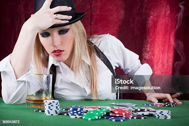 ポーカーストレス解消 - カジノのストックフォトや画像を多数ご用意 - カジノ, カードゲーム, ギャンブル依存症
