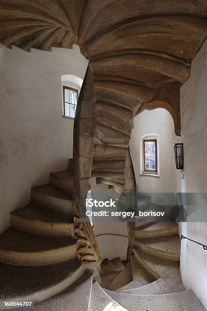 Mit Treppe Stockfoto und mehr Bilder von Graz - Graz, Symmetrie, Treppe