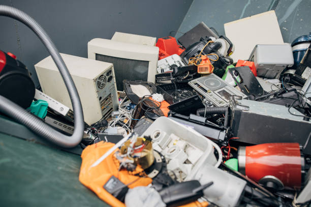 istock Old electronic waste ready to recycle 1600449353