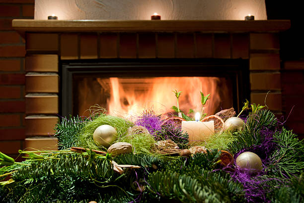istock Christmas floral table decoration 160048198