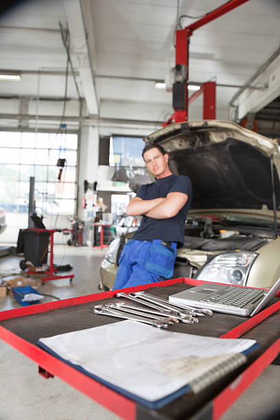 istock Auto Repair Shop 160049866