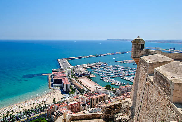 istock Marina in Alicante 160050969