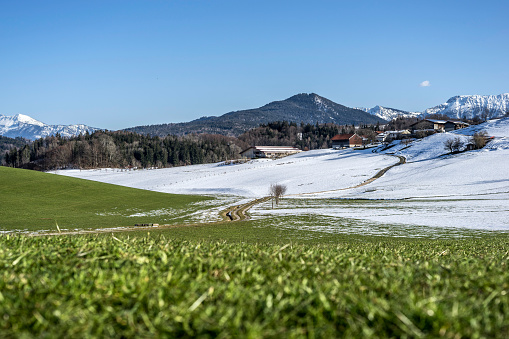 Between winter and spring in the Chiemgau Alps