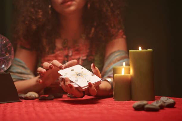 istock Seer Shuffling Tarot Cards 1600527907