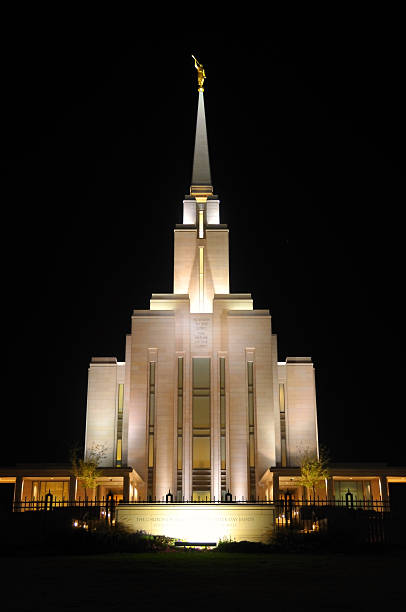 istock Oquirrh Mountain Utah Temple 160053294