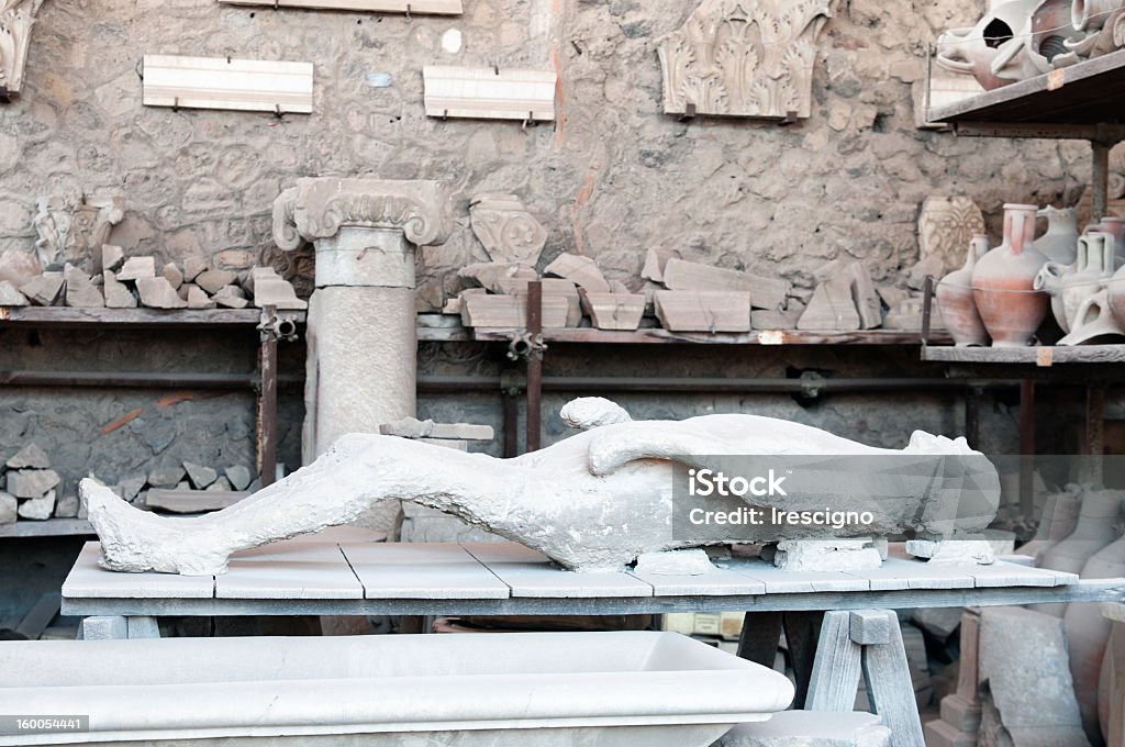 Vittime-le Rovine di Pompei - Foto stock royalty-free di Adulto