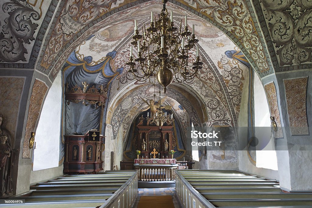 Intérieur dans une église - Photo de Ange libre de droits