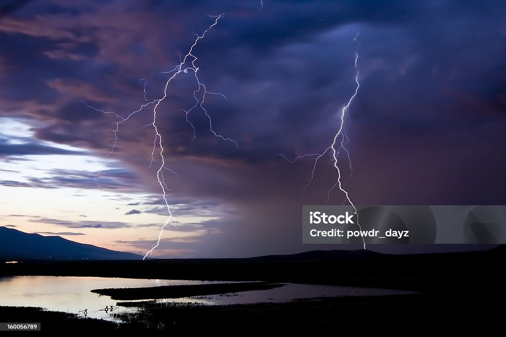 Lightning Strikes - Lizenzfrei Anzünden Stock-Foto