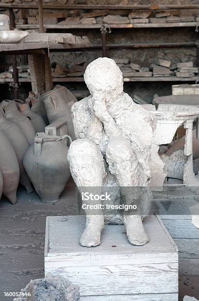 Vittimele Rovine Di Pompei - Fotografie stock e altre immagini di Adulto - Adulto, Archeologia, Cittadina