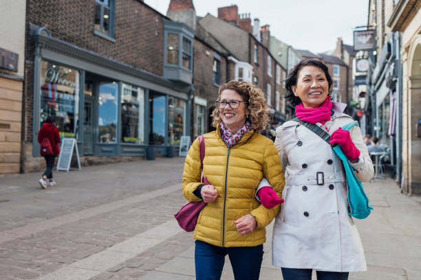 istock Two Friends Roaming the City Center 1600920823