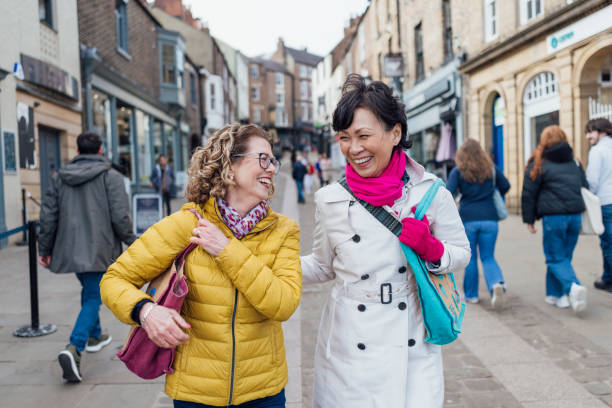 istock Two Friends Embark on a Stylish Shopping Spree 1600920824