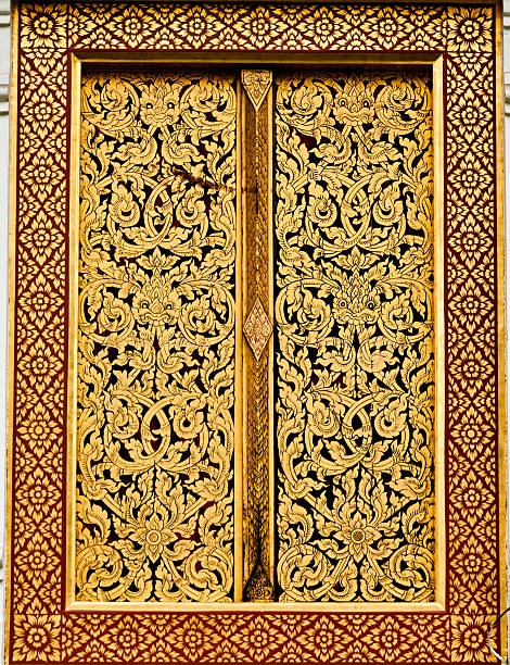 istock Golden Art on the temple window 160098437