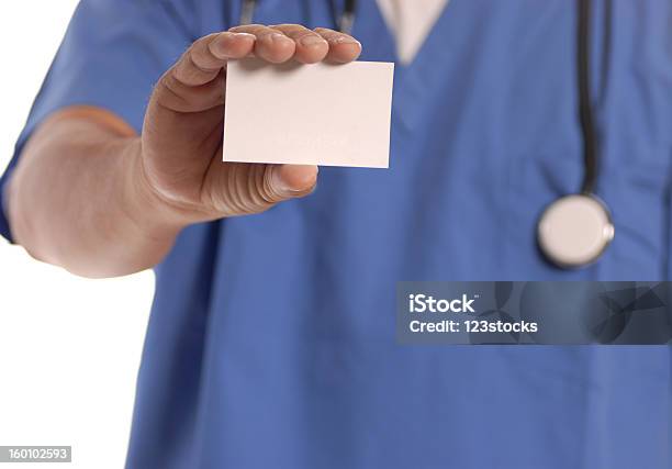 El Médico O El Personal De Enfermería Tarjeta De Retención Foto de stock y más banco de imágenes de Agente de seguros