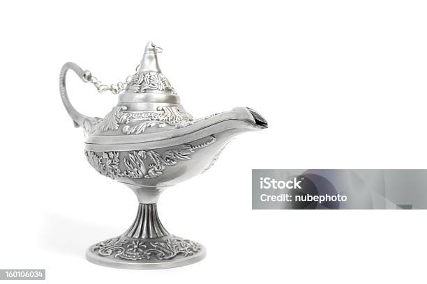 Aladdins Lampa Aladyna - zdjęcia stockowe i więcej obrazów Arabia - Arabia, Aspiracje, Białe tło