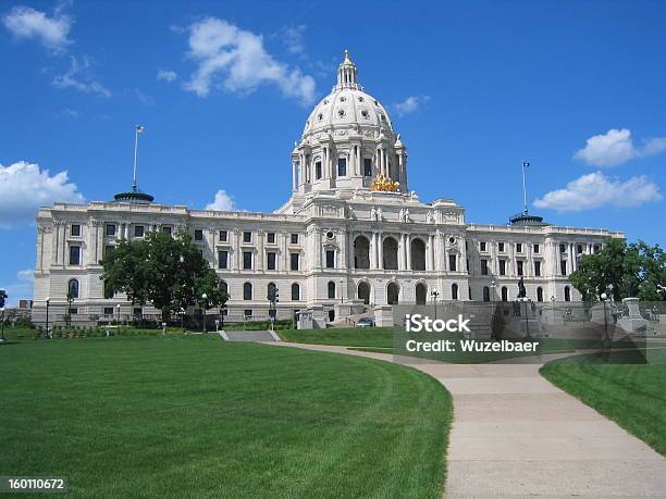 Parliament Of Minnesota In Minneapolis Stock Photo - Download Image Now - Minnesota, Parliament Building, Capital Cities