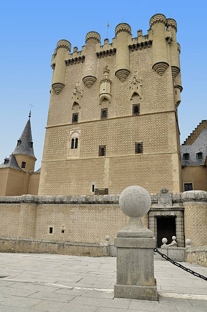 istock Alcazar of Segovia 160111465