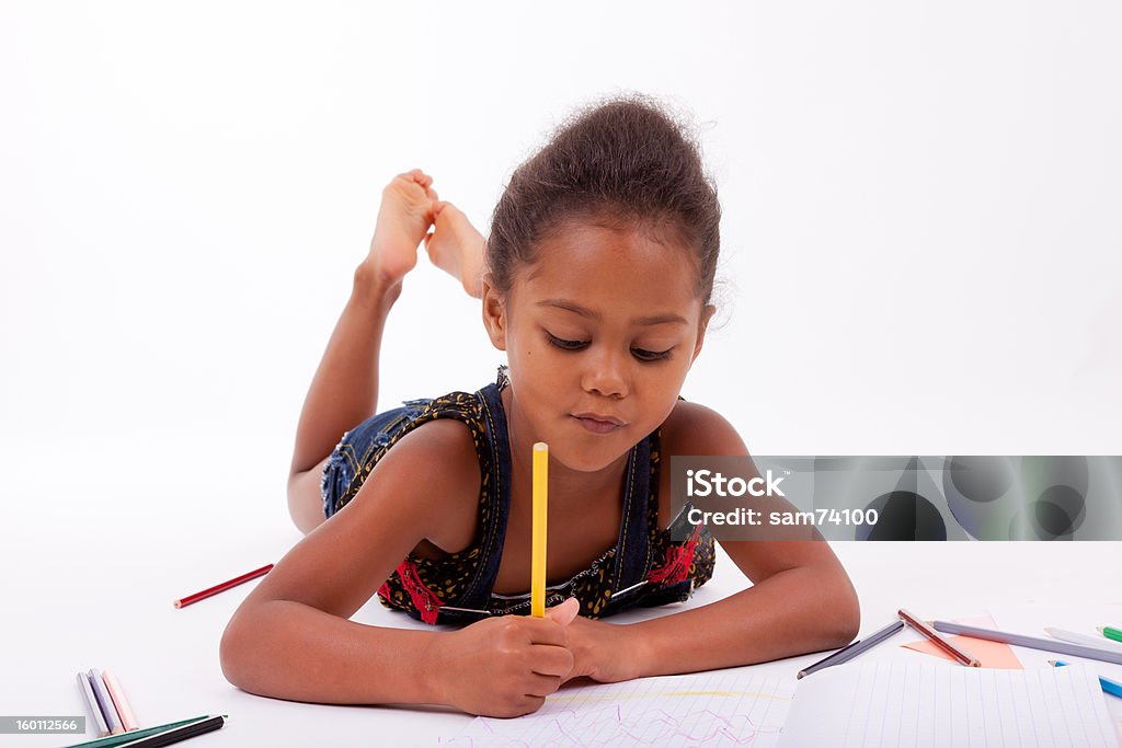Mały Afryki Azji Dziewczyna Rysunek - Zbiór zdjęć royalty-free (Dziecko)