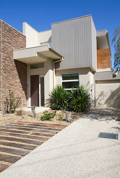 istock Side angle of a contemporary designer townhouse 160113716