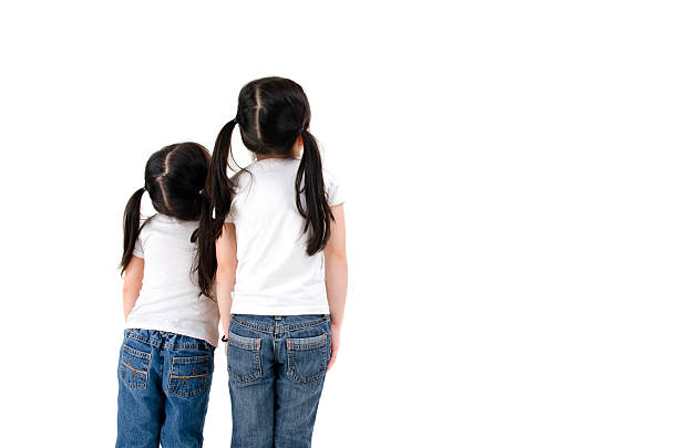 istock asian girls looking up 160114207