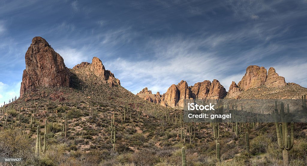 Paysage de montagnes de la Superstition - Photo de Monts Superstition libre de droits