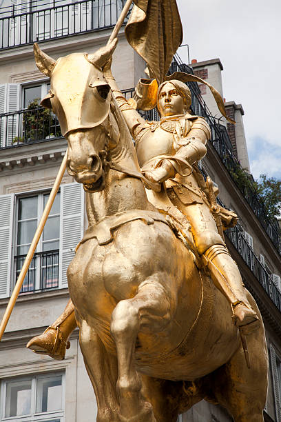 istock Paris -  Joan of Arc statue 160114444