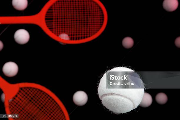 Pelotas De Tenis Foto de stock y más banco de imágenes de Abstracto - Abstracto, Blanco - Color, Color negro