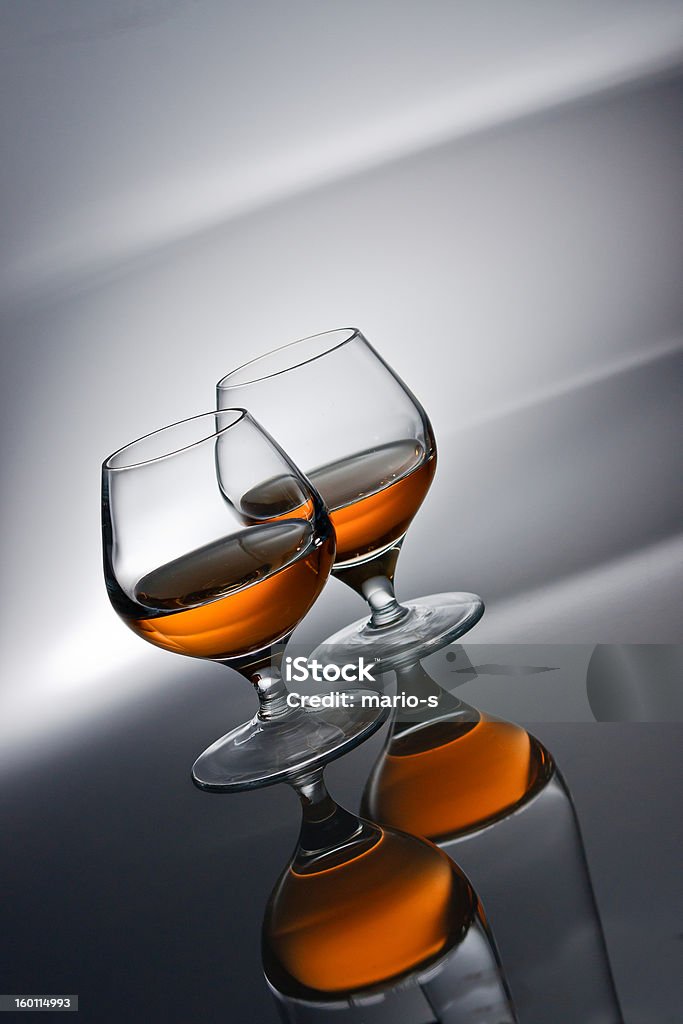 Due bicchieri di cognac - Foto stock royalty-free di Alchol
