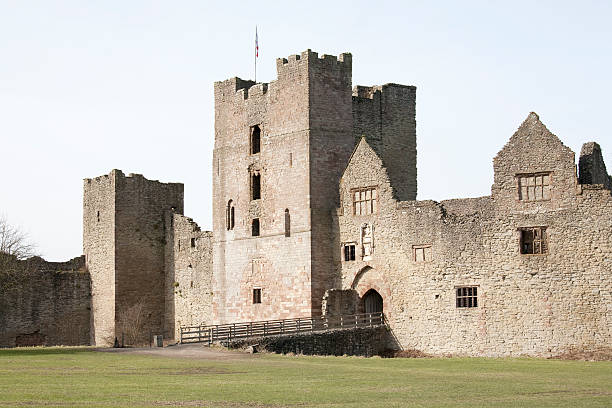 castle entrance entrance to main tower of Ludlow castle ruins ludlow shropshire stock pictures, royalty-free photos & images