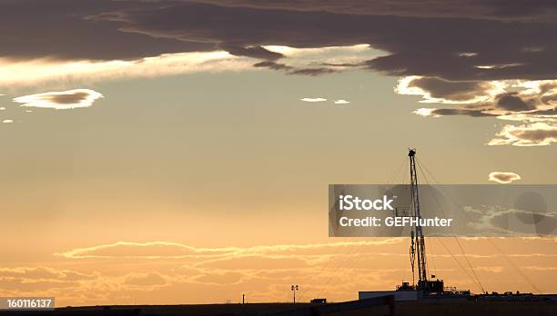 Photo libre de droit de Forage Pétrolier Offshore banque d'images et plus d'images libres de droit de Alberta - Alberta, Coucher de soleil, Crépuscule