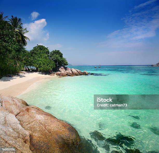 Biały Piasek Plaża Na Wyspie Lipe Tajlandia - zdjęcia stockowe i więcej obrazów Aranżować - Aranżować, Azja, Azja Południowo-Wschodnia