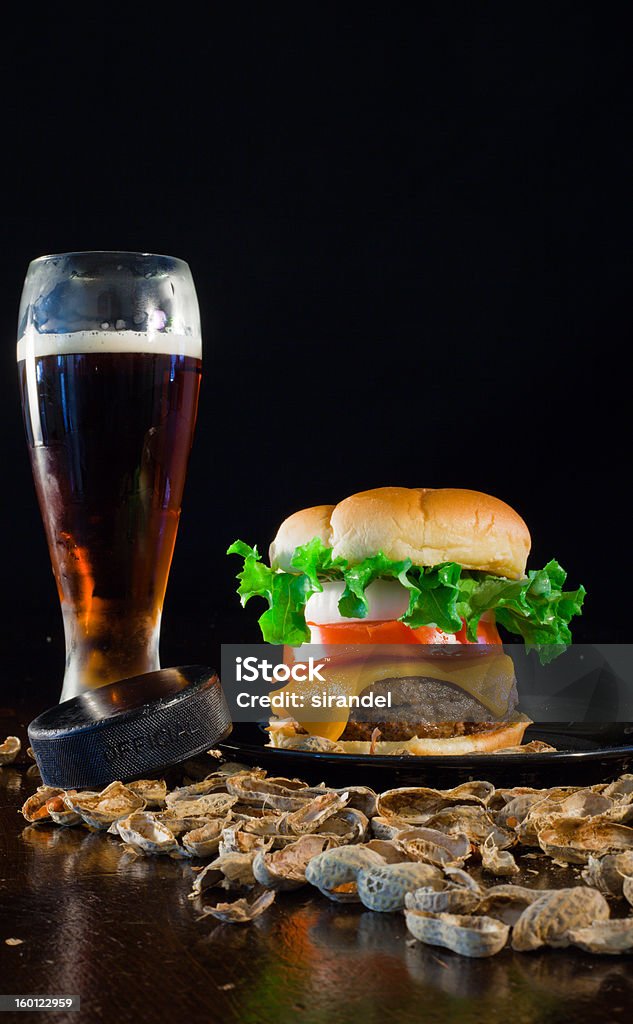 Гамбургер Slap снимок - Стоковые фото Алкоголь - напиток роялти-фри