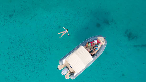 istock A speedboat moored in a paradisiac turquoise sea 1601252171
