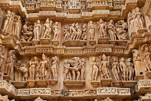 templo de detalhes do khajuraho - khajuraho india indian culture temple imagens e fotografias de stock