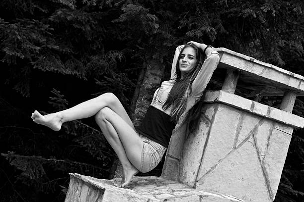 istock Fashion Girl 160135698