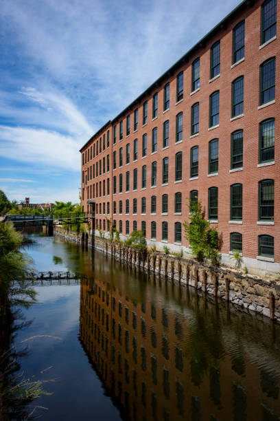 istock Hamilton Canal and Hamilton Mill, Lowell MA 1601360816