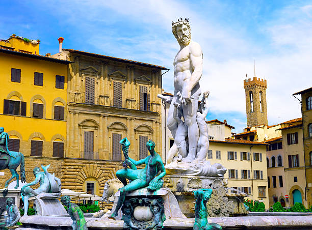 istock Neptun fontain, Florence, Italy 160138045