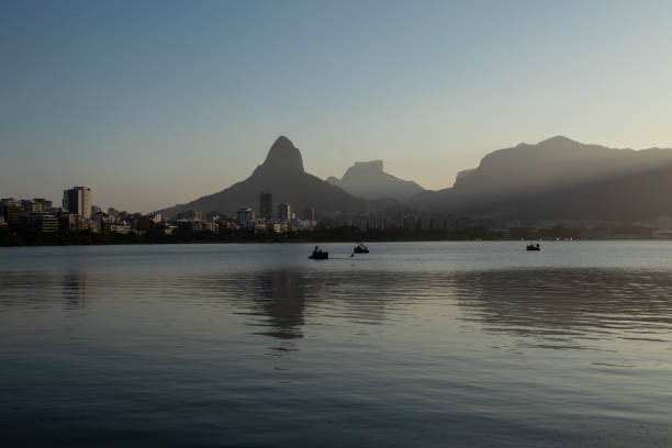 istock Rodrigo Freitas Lagoon (Rodrigo de Freitas Lagoon), Rio de Janeiro 1601389643