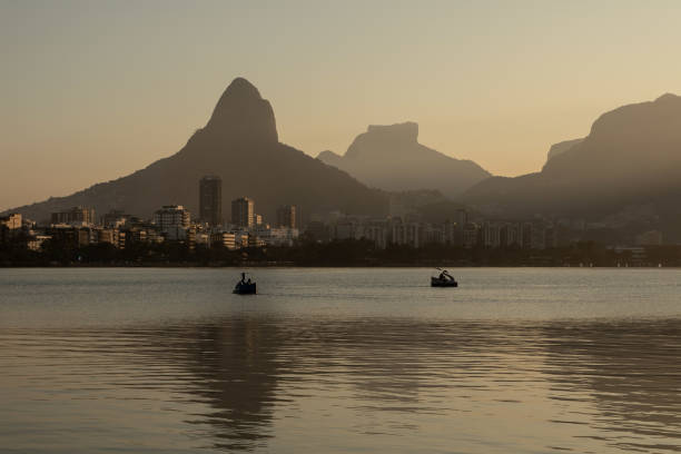 istock Rodrigo Freitas Lagoon (Rodrigo de Freitas Lagoon), Rio de Janeiro 1601389689