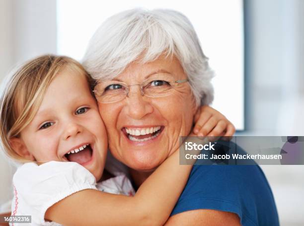 Foto de Aperta Para Gran e mais fotos de stock de Mulheres Maduras - Mulheres Maduras, Criança, 60 Anos