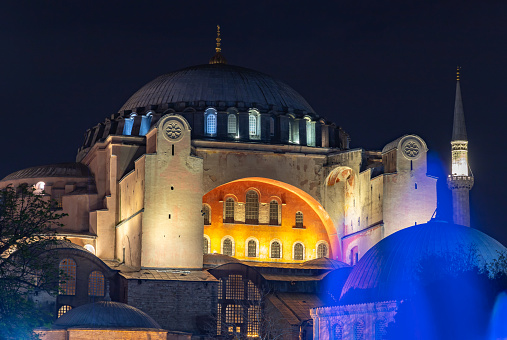 A picture of the Hagia Sophia at night.