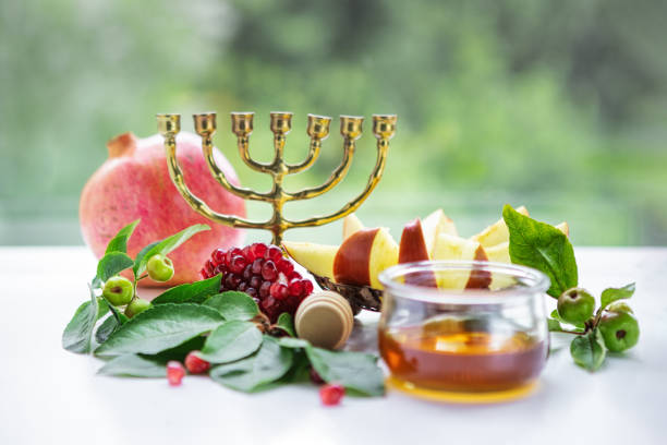 Rosh hashanah (jewish New Year holiday) concept Rosh hashanah (jewish New Year holiday) concept pomegranate in spanish stock pictures, royalty-free photos & images
