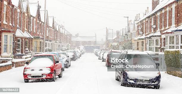 일반적인 영국 거리 겨울맞이 인공눈 영국에 대한 스톡 사진 및 기타 이미지 - 영국, 겨울, 눈-냉동상태의 물