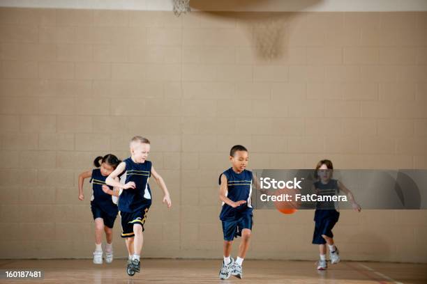 Da Basket - Fotografie stock e altre immagini di Basket - Basket, Bambino, Palla da pallacanestro