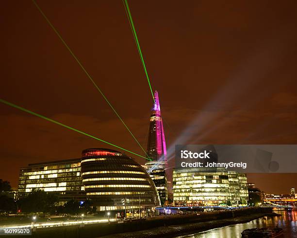 The Shard Laser Wyświetlić - zdjęcia stockowe i więcej obrazów Noc - Noc, Shard London Bridge, Anglia