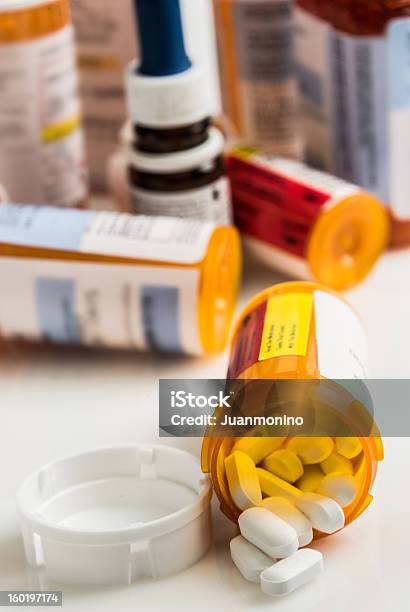 Medicamentos Recetados Foto de stock y más banco de imágenes de Abierto - Abierto, Analgésico, Asistencia sanitaria y medicina