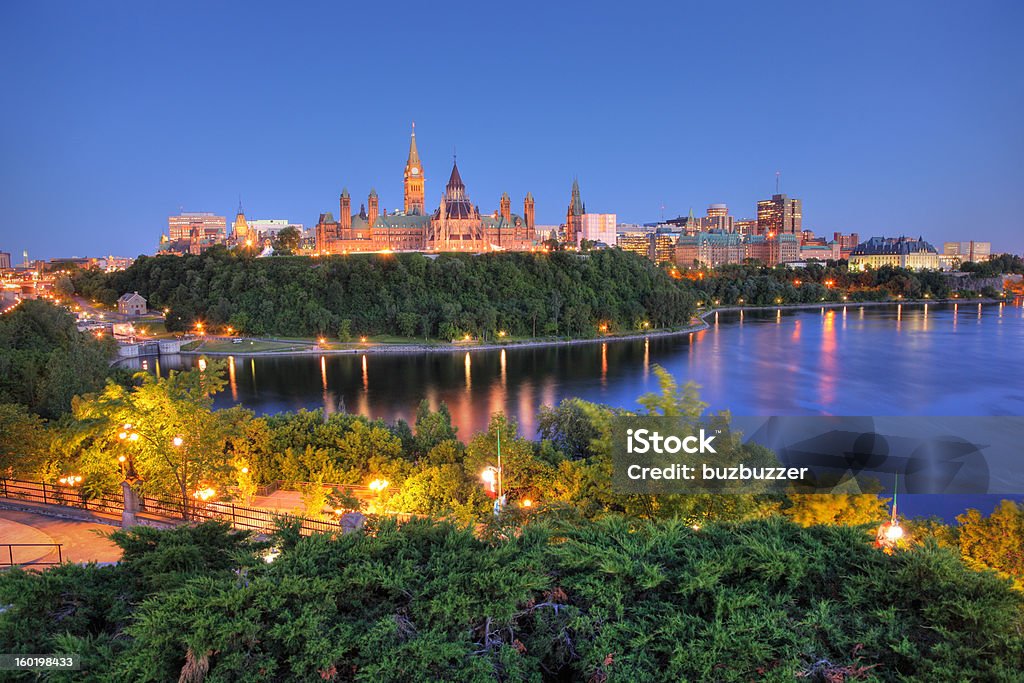 Ottawa auf die Stadt und den Fluss - Lizenzfrei Ottawa Stock-Foto